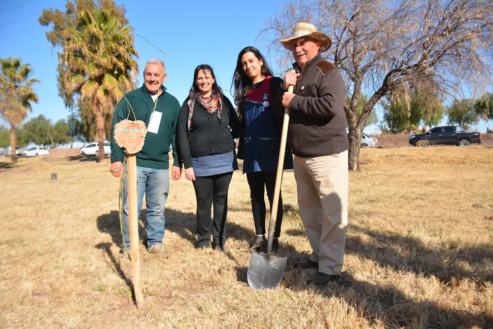 371103779_735539251946271_4592917266060713553_n