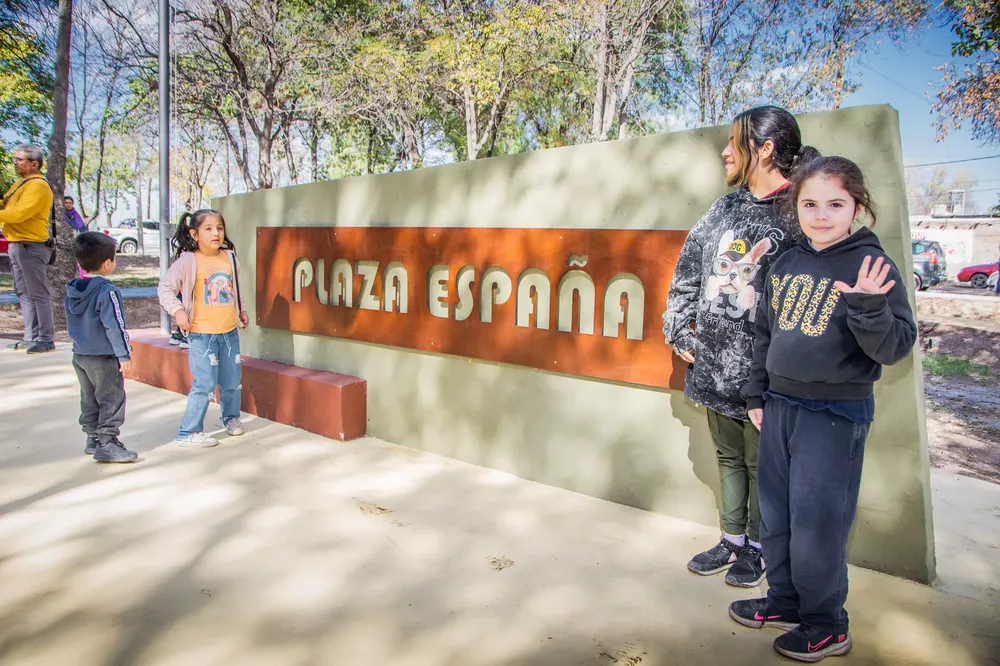 344750211_668981878322660_5235635979435384454_n