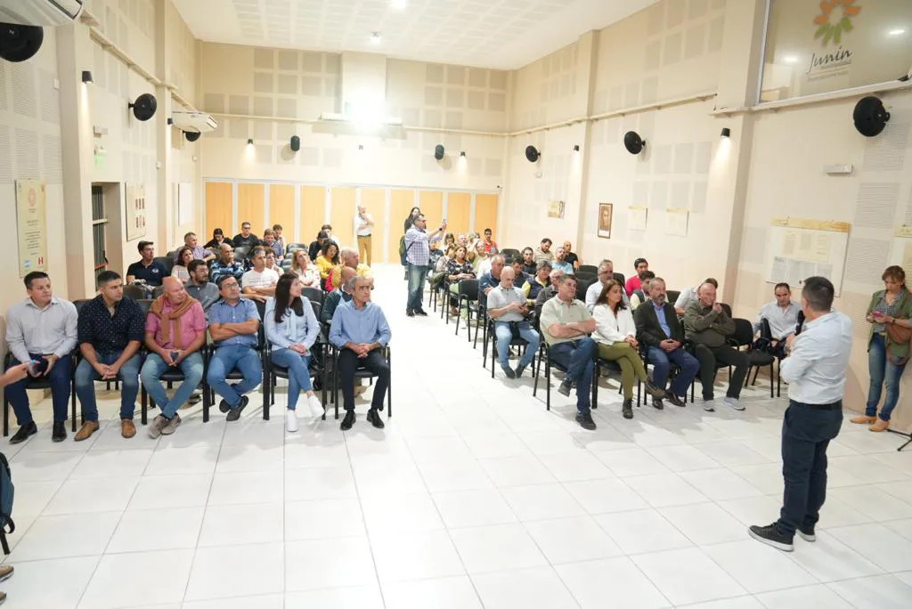 WhatsApp Image 2023-05-16 at 10.25.32 (1)