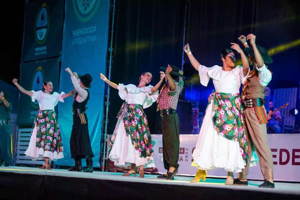 332779008_901598644296872_4754934687640957746_n