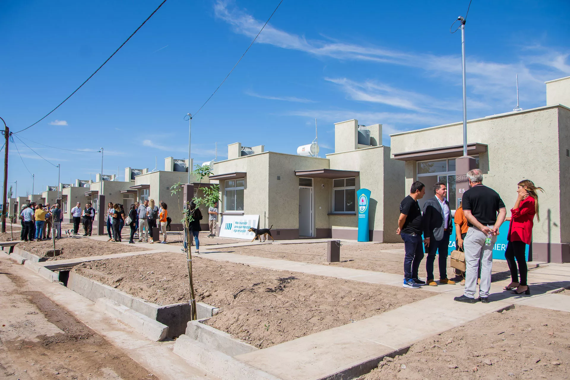 ENTEGA DE CASAS EN BARRIO TROPERO SOSA, DE SAN MARTÍN