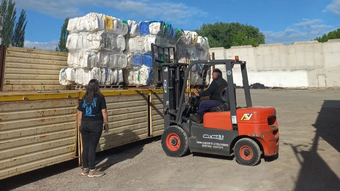 WhatsApp-Image-2025-11-04-at-20.04.03-1-1-e1764048758252