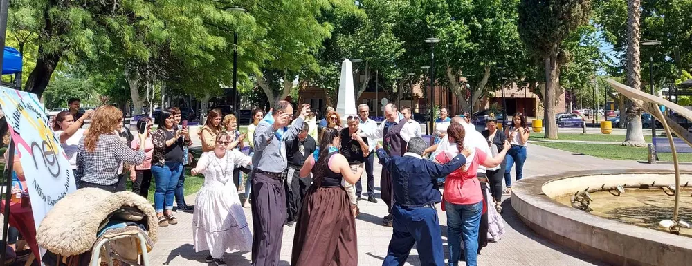 314150329_1824958261174871_8708245211960849211_n