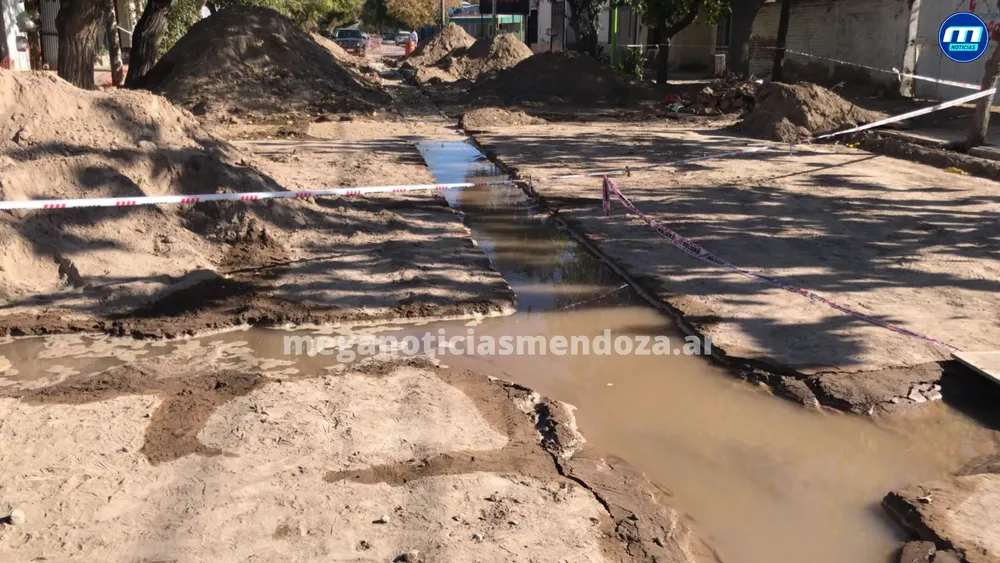 zanja inundada la colonia