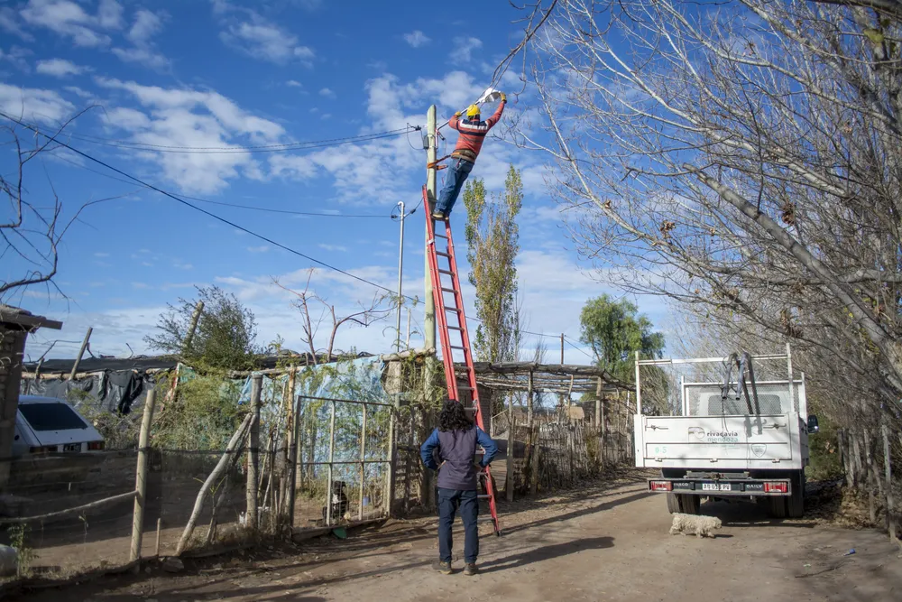 Poda y Luminarias Callejon Arroyo-0353