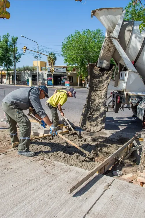 Screenshot_20240925_110606_WhatsAppBusiness