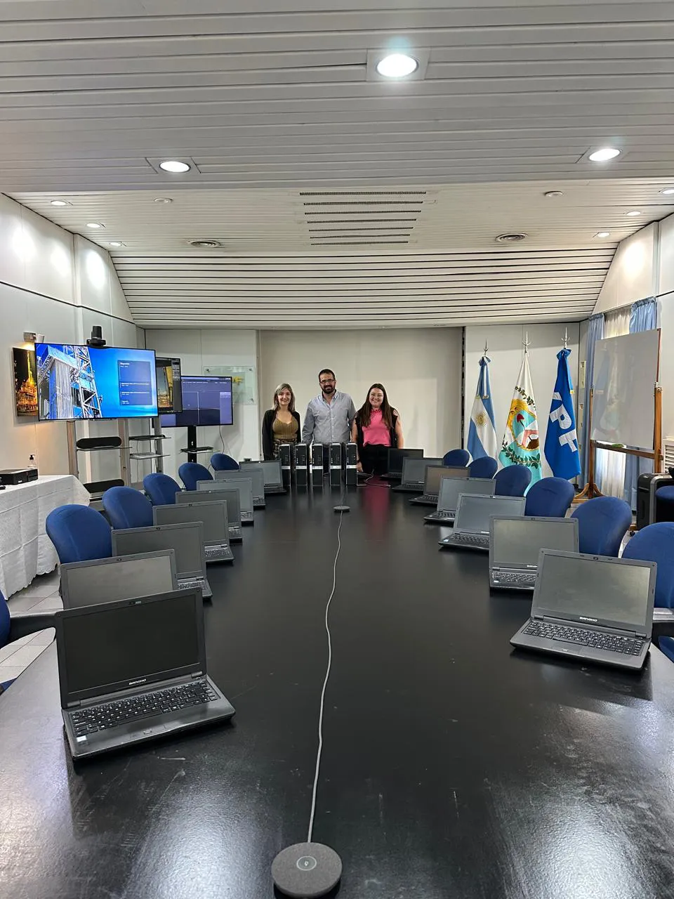 58555474-8e3c-423b-8a32-ee2513339b9e (1)