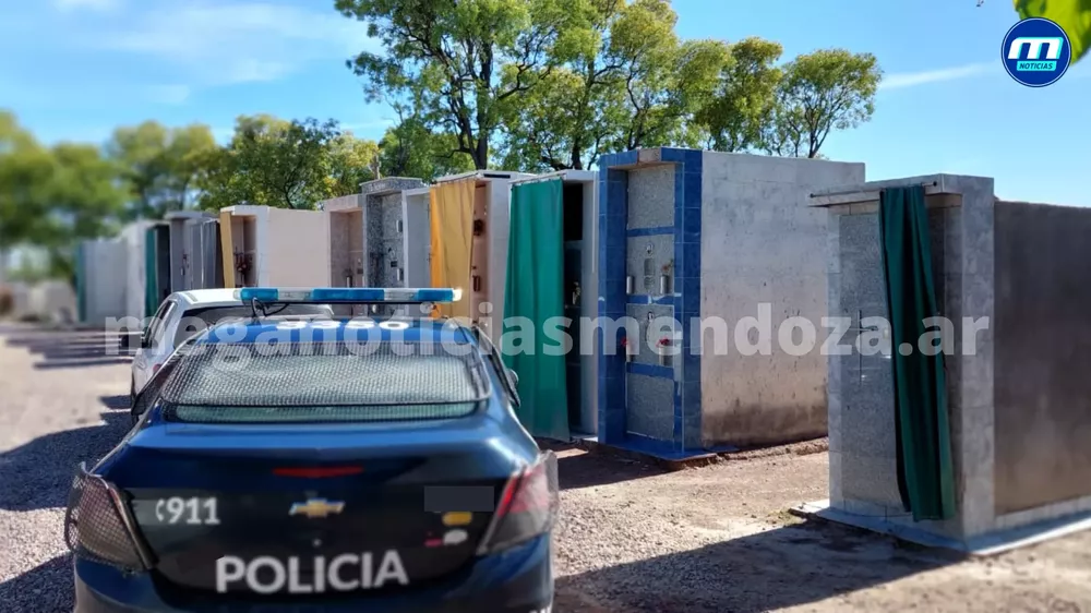 policia cementerio (1)