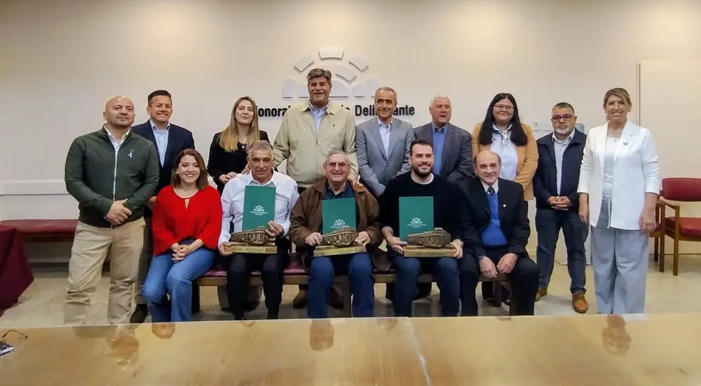 546650916_2594355940901762_5537716425350364496_n