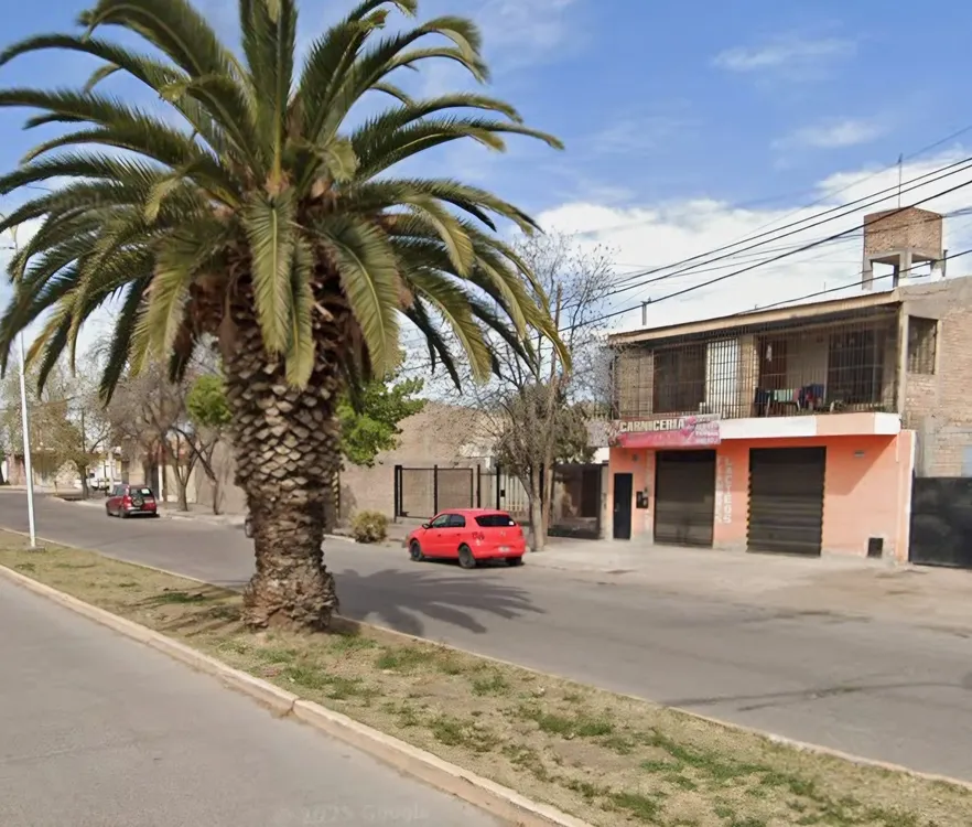 Screenshot_20250917_192854_Maps