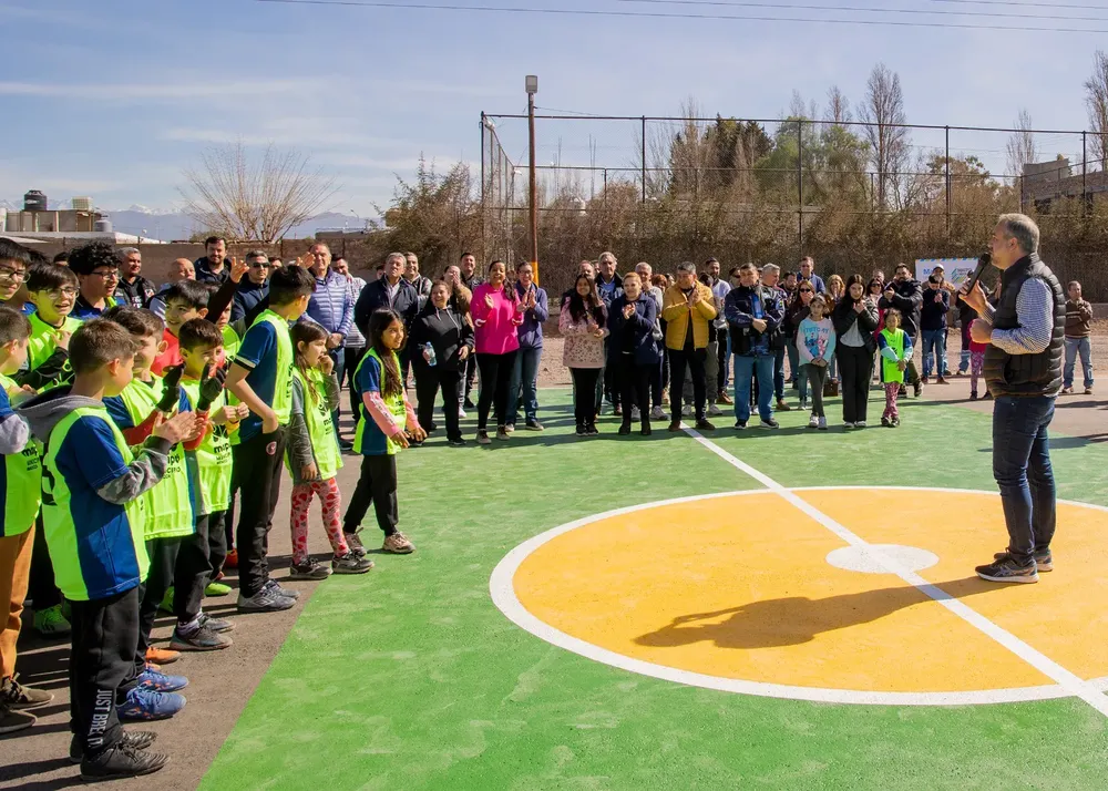 Playón deportivo Maipú 4
