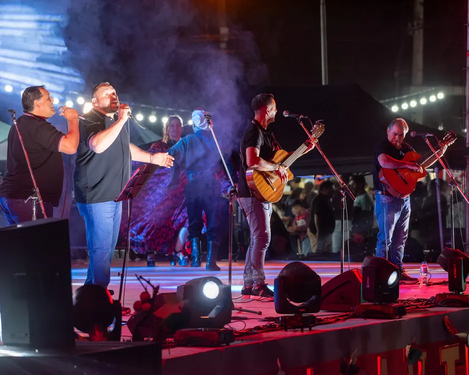 Peña Real solidaria en el anfiteatro-7911