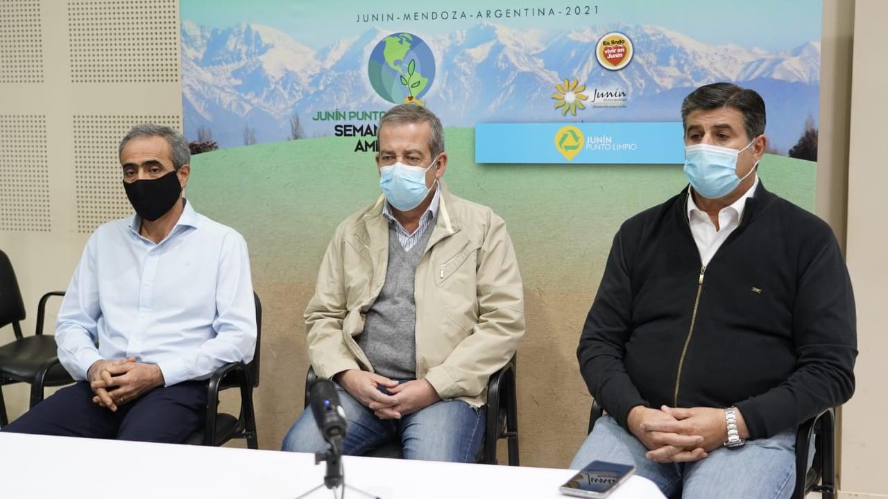 194425084_1446291852374849_982370967554736316_n