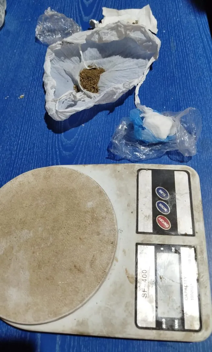 8a9eafdc-3fb0-451a-a192-9f755e9004b3-700x1159