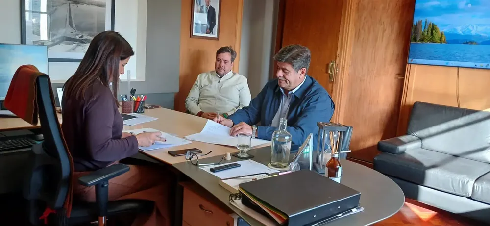 WhatsApp Image 2025-05-20 at 09.49.06