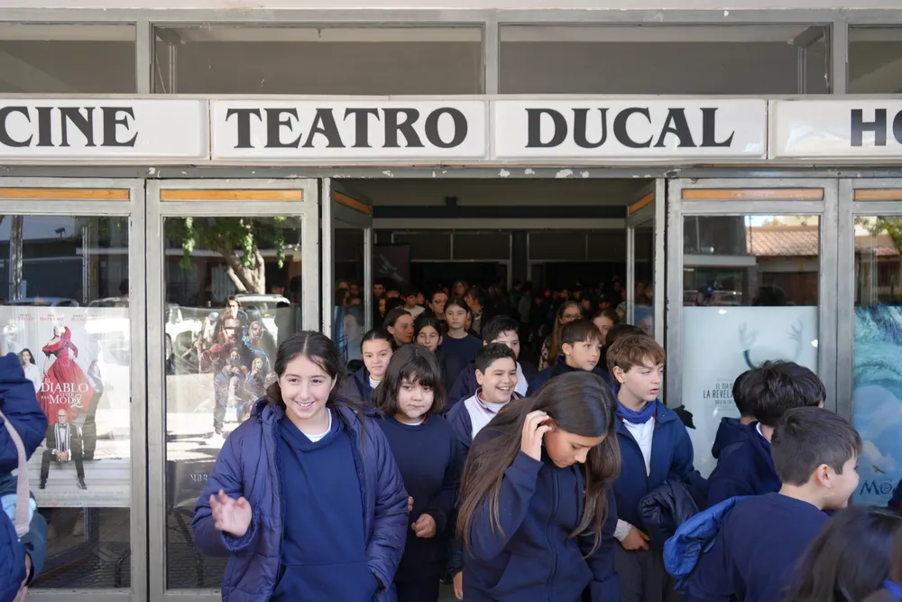 Alumnos en el Cine Ducal03