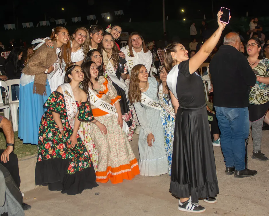 Peña Real solidaria en el anfiteatro-0221