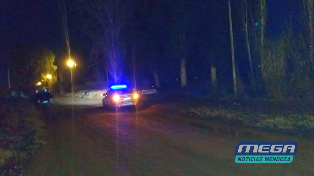 CALLE OSCURA POLICÍA