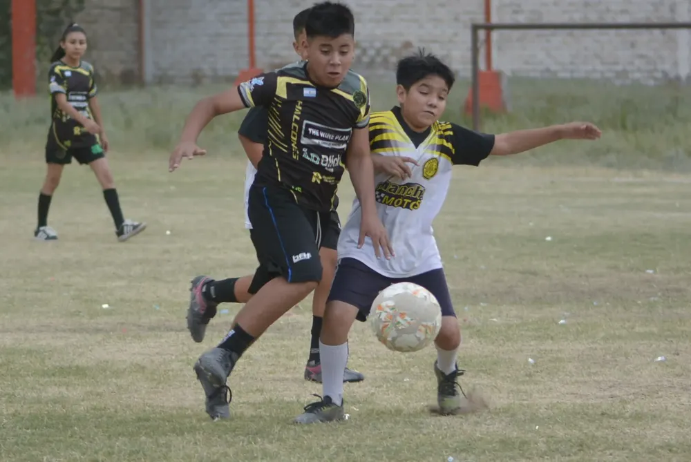 Cierre Escuelitas de futbol en el poli-0315