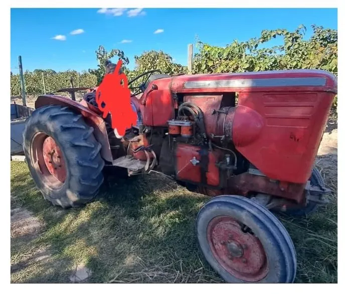 TRACTOR