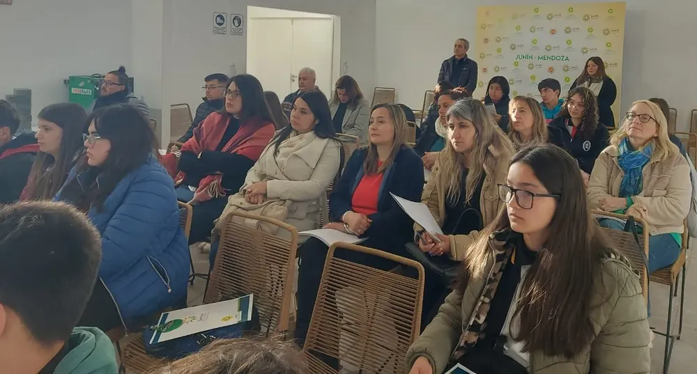 454237562_2241908359479857_5978665687375547367_n