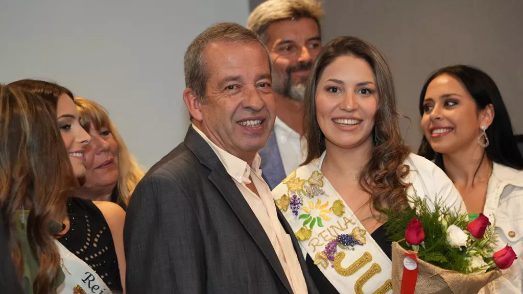 2452292a-ce2e-44e6-b301-157064d0e10d