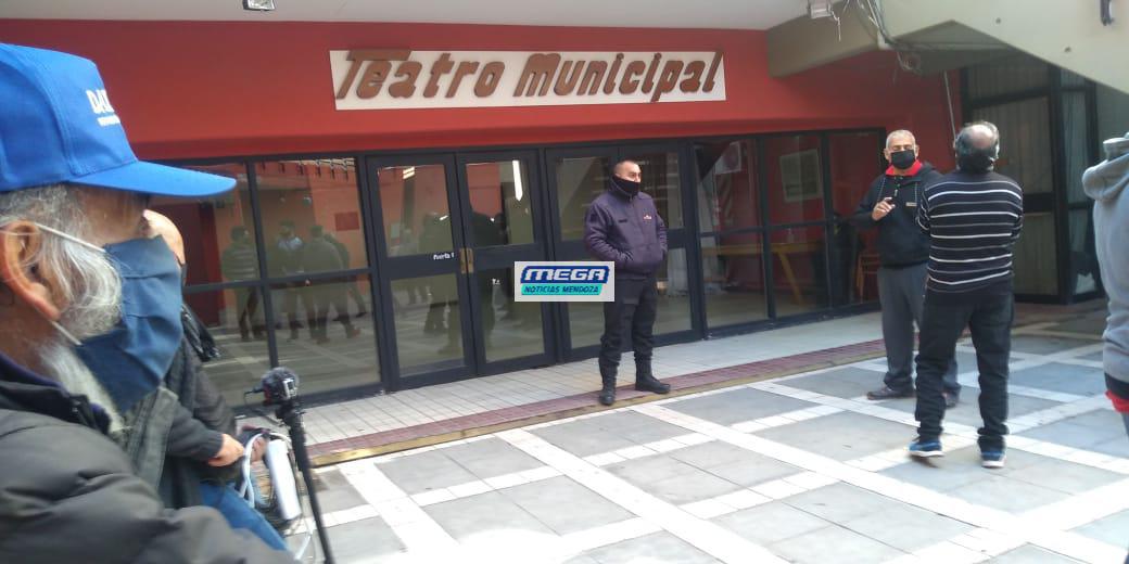 Teatro Municipal Rivadavia 