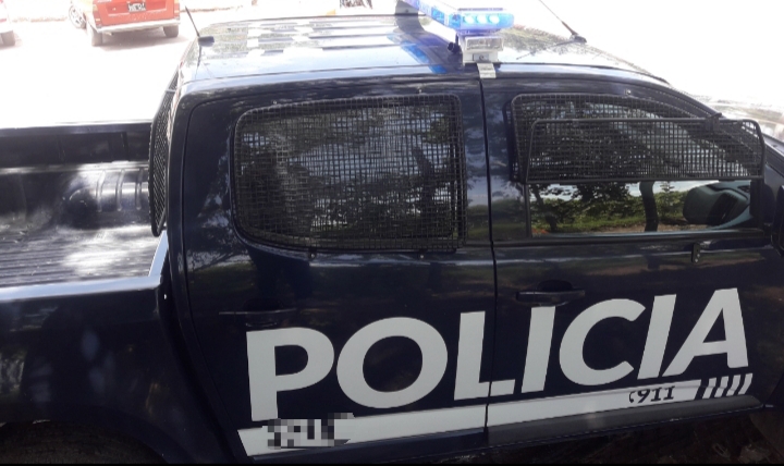 Policía