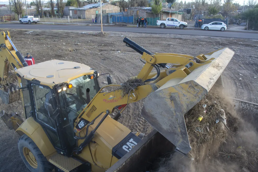 Limpieza en Almirante Brown-0082