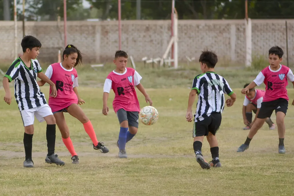 Cierre Escuelitas de futbol en el poli-0116