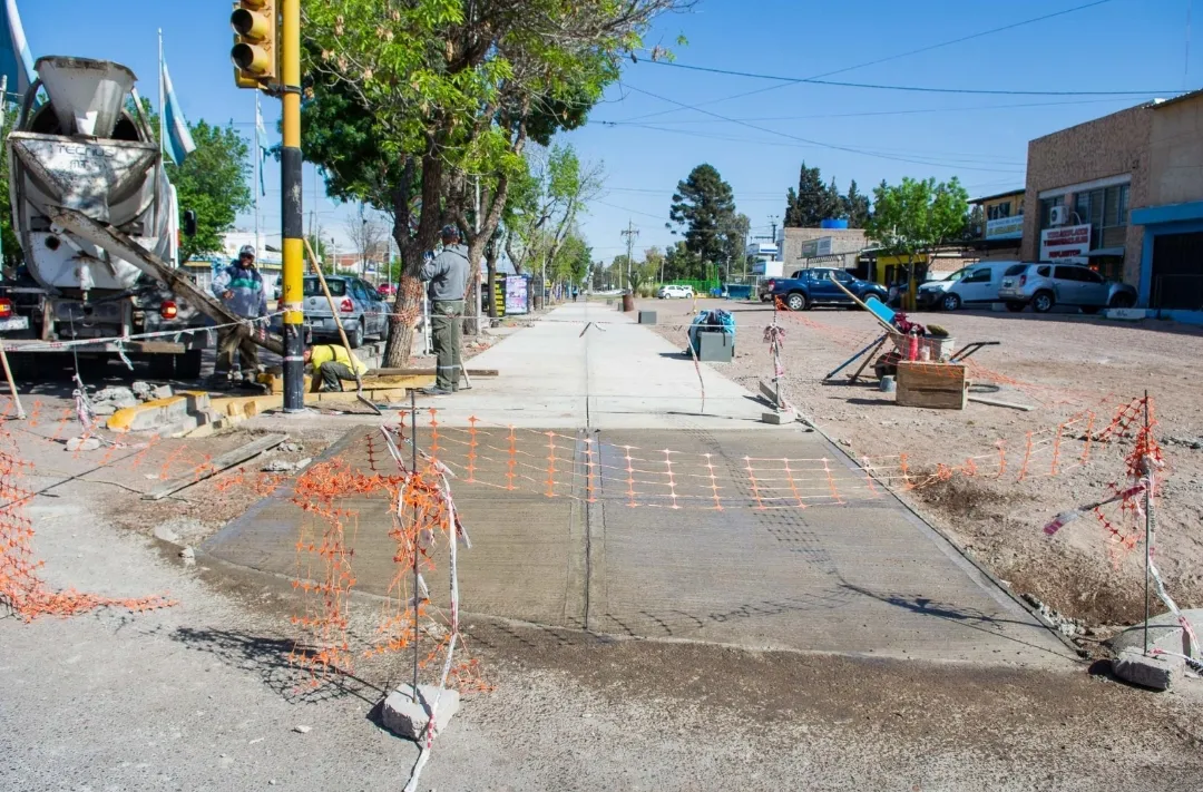 Screenshot_20240925_110621_WhatsAppBusiness