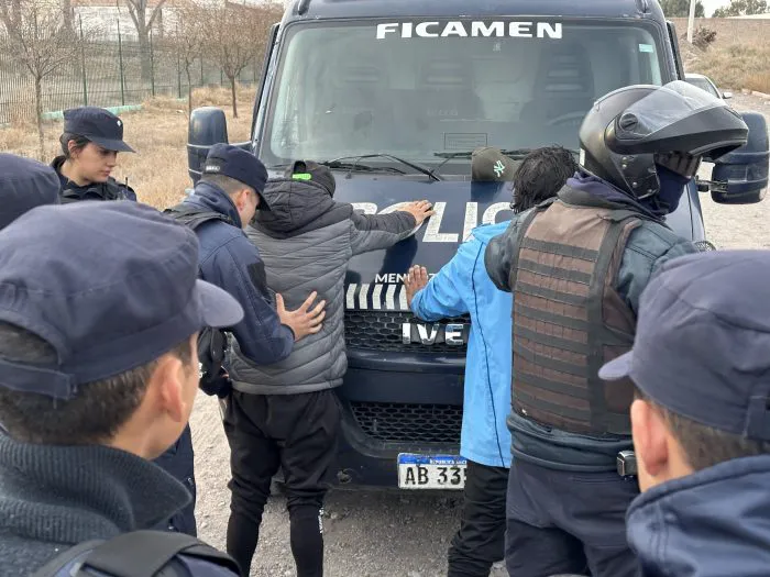 WhatsApp-Image-2025-08-01-at-08.19.16-2-700x525